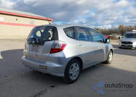 2013 Honda Fit z USA, uszkodzony, nr VIN JHMGE8G39DC033869